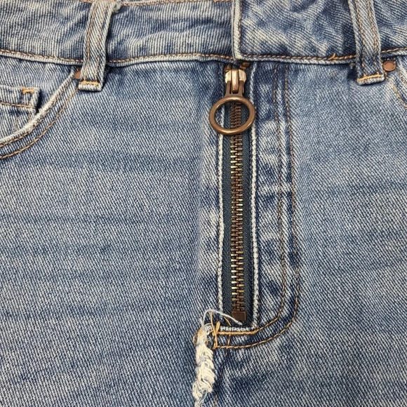 PACSUN Medium Wash Denim Zip Front Mini Skirt Sz 26 - Picture 2 of 10